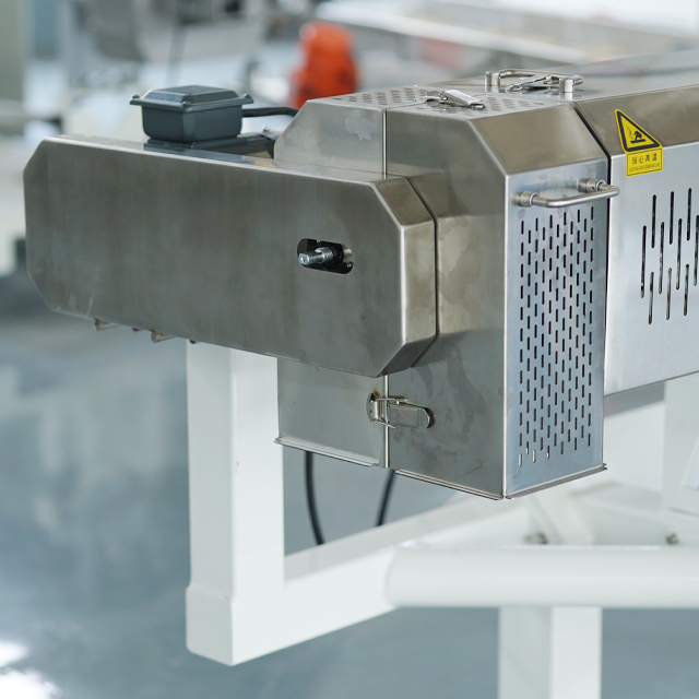 LTE-65(Loomak Двухшнековый экструдер-65)