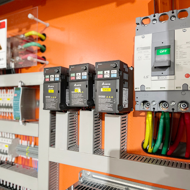 LTE115(Loomak Двухшнековый экструдер115)